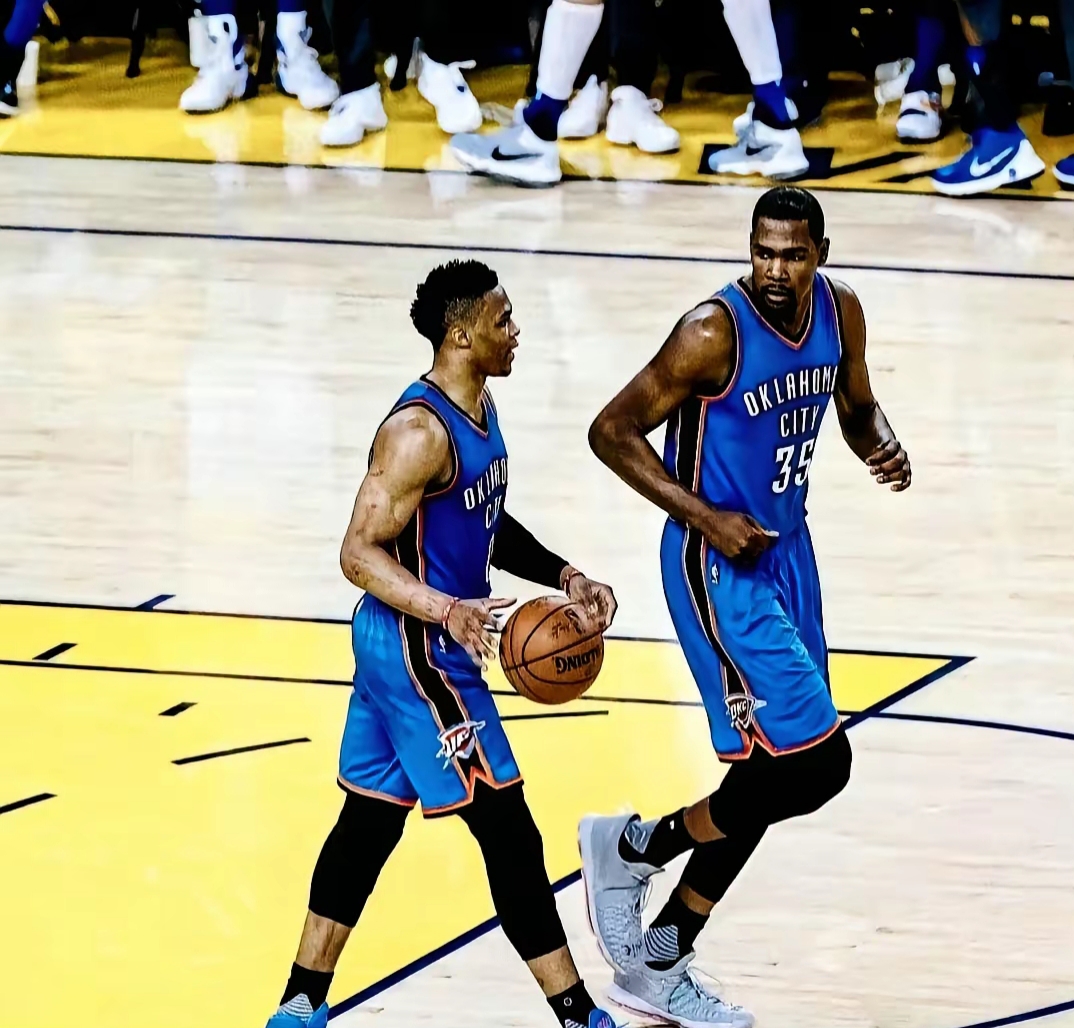 星空体育平台离谱！尤文图斯赛前外线爆发休斯敦火箭战术微调备战CBA季后赛，赛后克里夫兰骑士调整名单以备欧冠的简单介绍