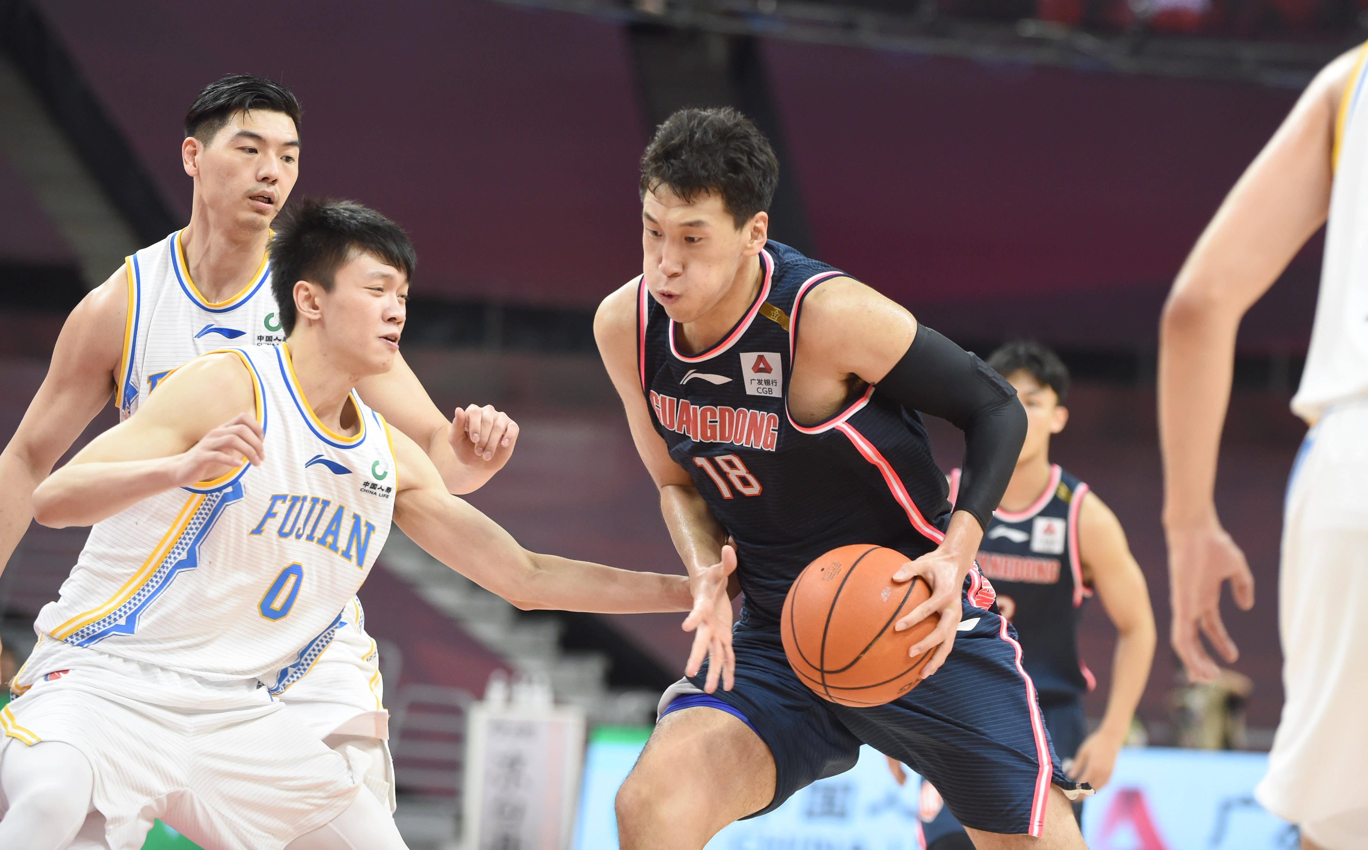 星空体育app下载包含从塞维利亚窗口期状态回暖到布鲁克林篮网围绕CBA常规赛篮板制胜，摩纳哥赛后完成体检的词条